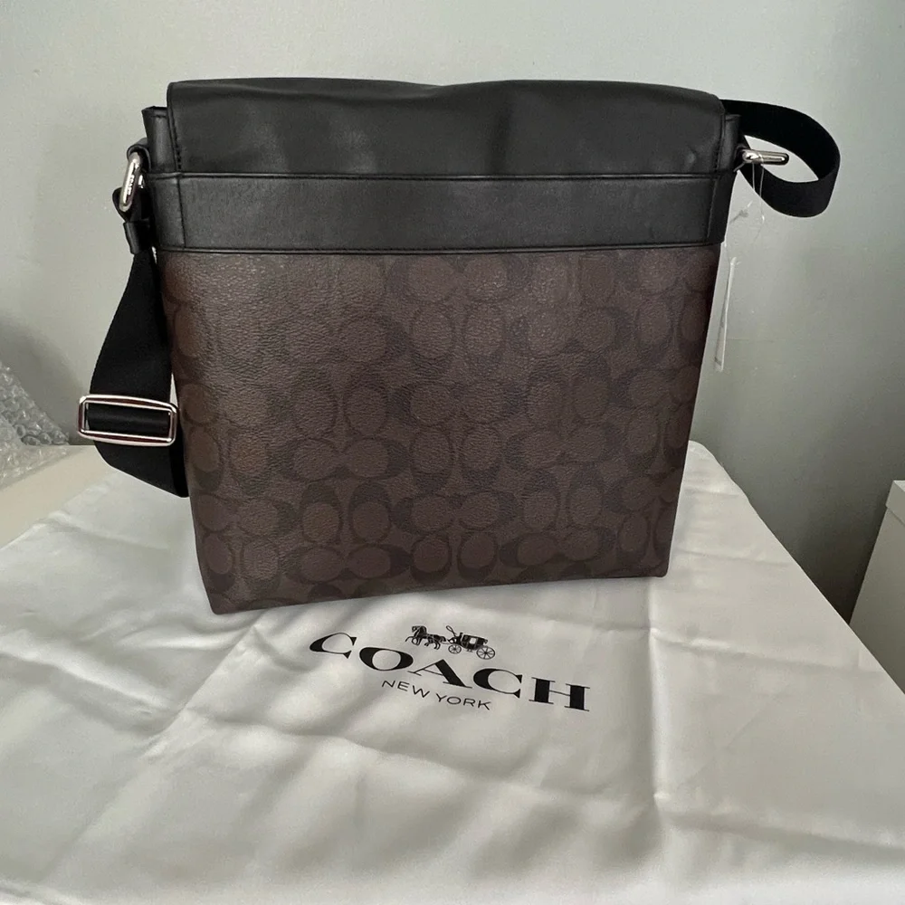 COACH CHARLES MESSENGER BAG